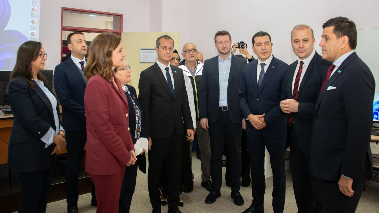 Ayakkabı sektörünün geleceği panelde tartışıldı